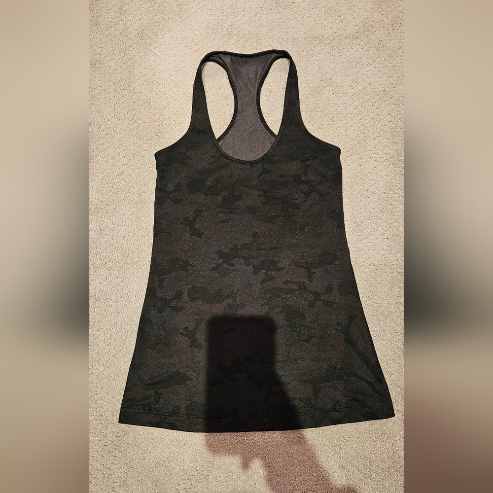 Lululemon CRB Size 6